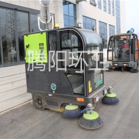 為什么掃地車更適合工廠車間..